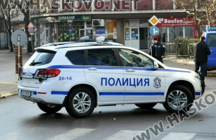 Задържаха двама с наркотик в Димитровград