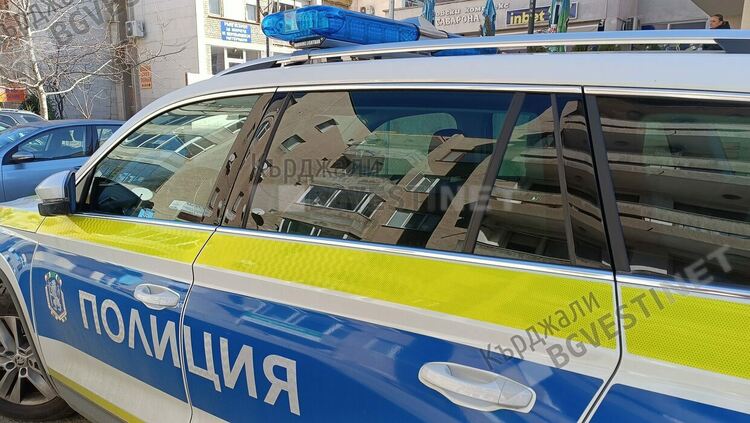 Жандармеристи спряха водач, шофирал рисково, полицаи от участъка в Черноочене го санкционираха