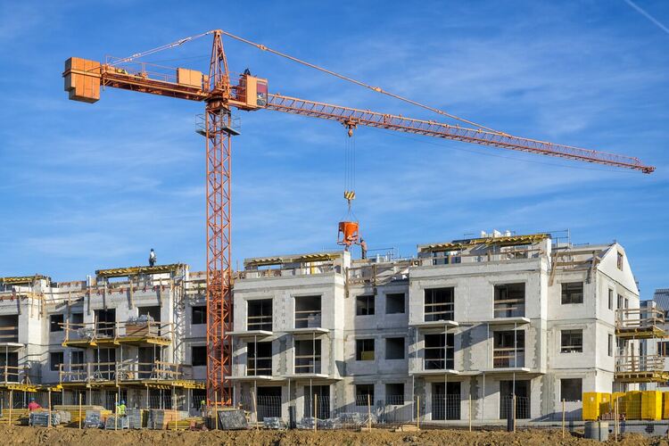 Строителен бум в България: Над 8000 нови жилища през 2025 г.
