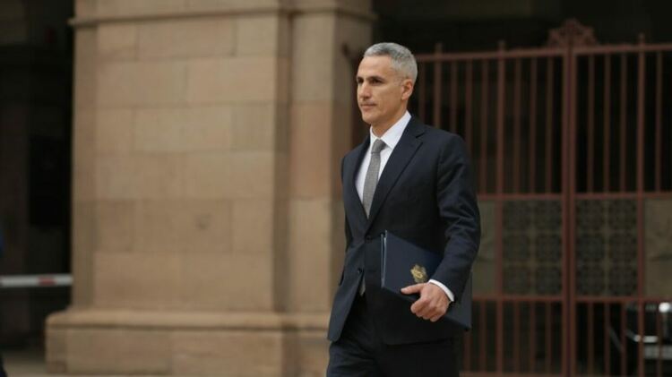 Гюров представи списък със служебни министри