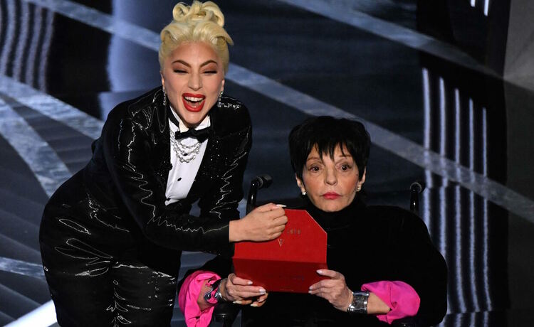 Liza Minnelli била принудена да излезе на сцената на Оскарите в инвалидна количка