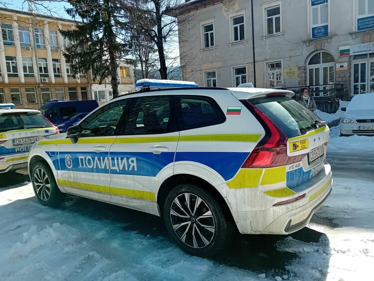 Възрастен мъж от Мадан е откраднал парите от параклиса на болницата в Смолян