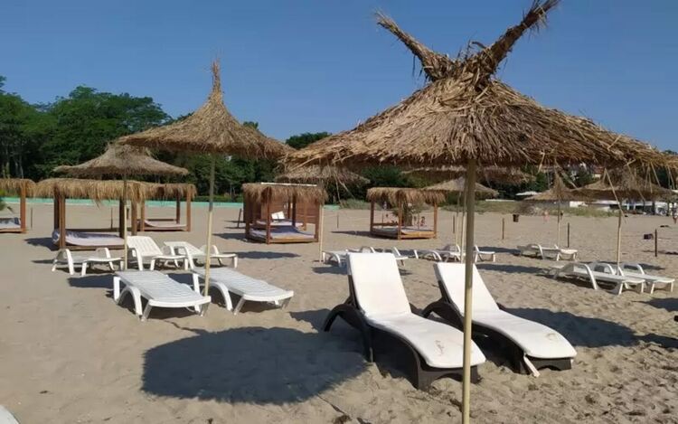 Сянката на морето това лято ще струва до 23 евро