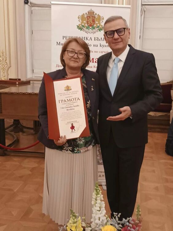 Стоянка Тенова сред носителите на престижната награда „Златен век“