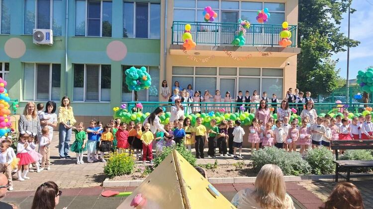 120 деца от хасковска детска градина сътвориха вълшебен празник за 1 юни