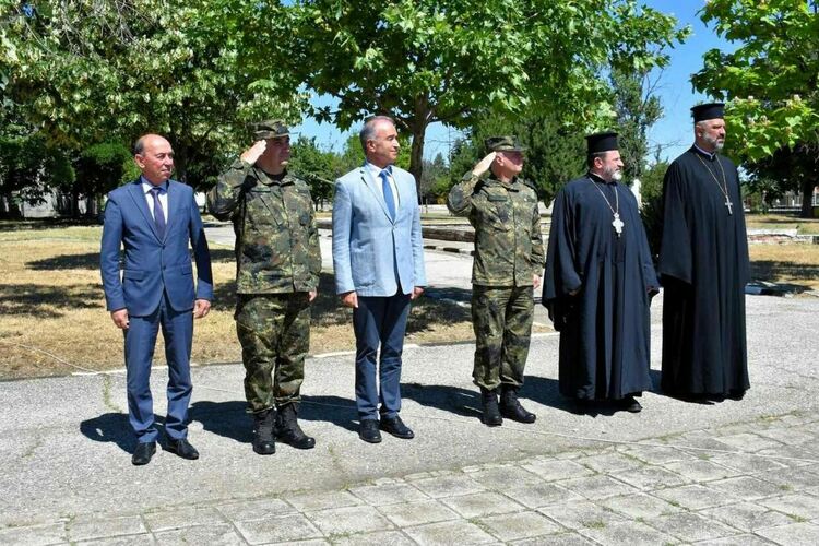 Полк. Коста Делев пое командването на IV Артилерийски полк - Асеновград