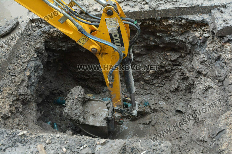 Безводие в хасковски квартали заради авария, ремонти в села в областта