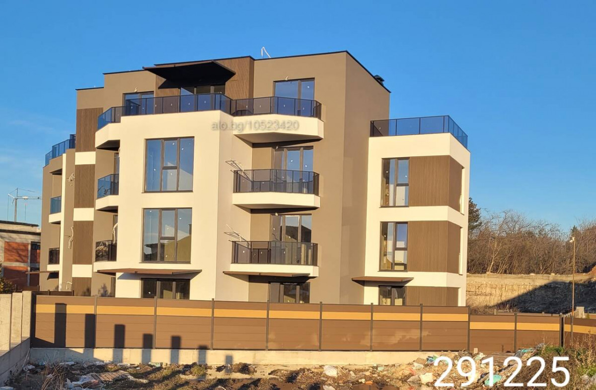 Yamacha Park Residence